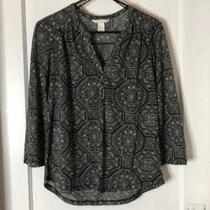 Black and gray blouse, 3/4 sleeves
